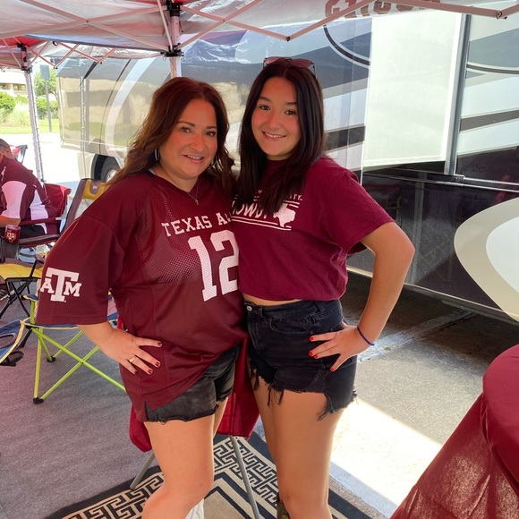 Meet your Posher, Kristina - Picture 3 of 5